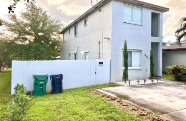 18951 SW 113th Pl - 18951 Southwest 113th Place, South Miami Heights, FL 33157