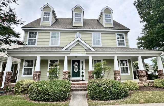 5 Bedroom Ready NOW! Pet Friendly, Community Pool, Clubhouse, Fitness Center, Kayak Launch, Playgrounds!