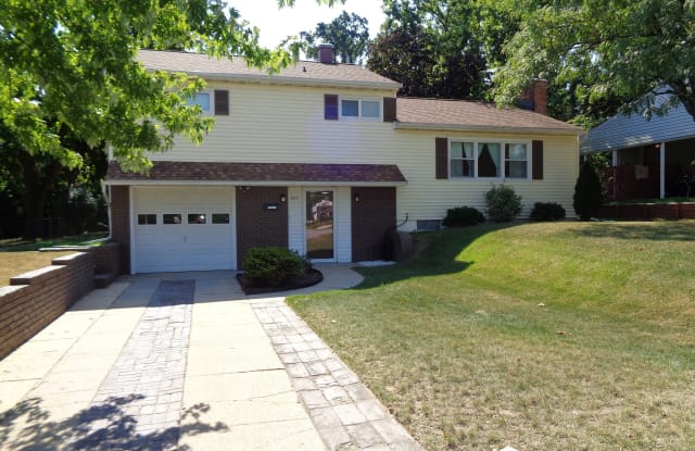 207 Baylor Road - 207 Baylor Road, Glen Burnie, MD 21061