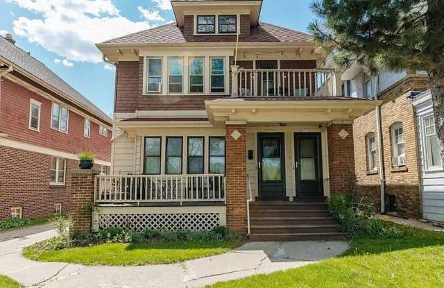 DG-1549 N 57th Street