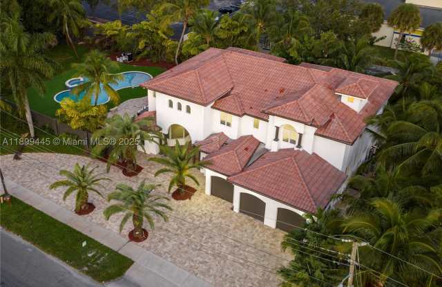 112 NW 14th Way