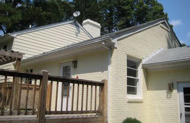 3006 Clarendon Drive