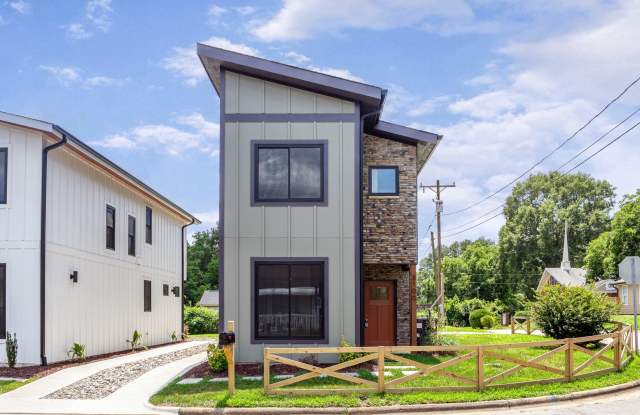 3001 Bryant Street
