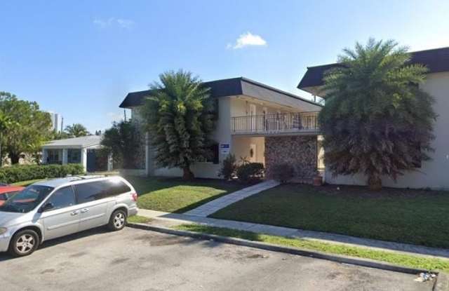 Photo of 2040 NE 170th St