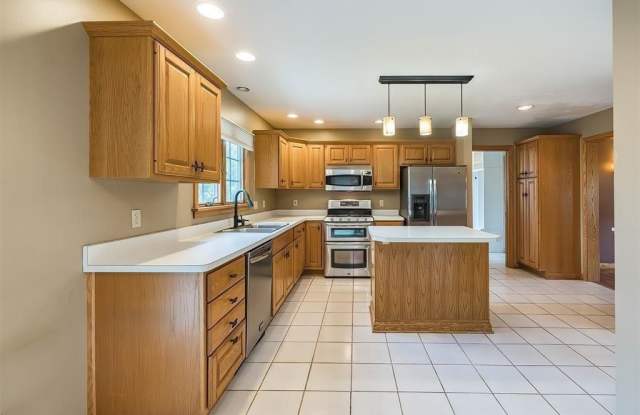 6616 RICHARDSON Road