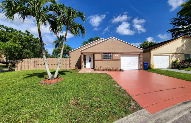 2401 SW 87th Ter - 2401 Southwest 87th Terrace, Miramar, FL 33025