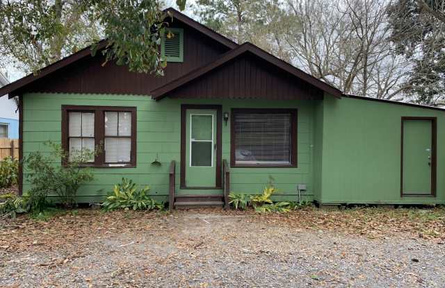 3 Bed, 1.5 Bath House Available Now