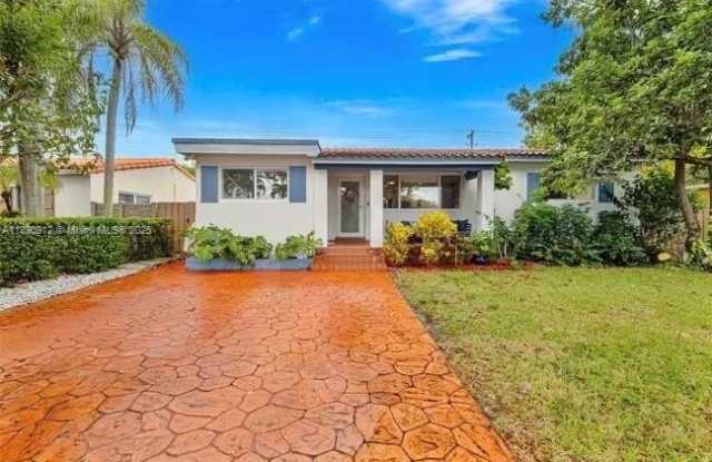 Photo of 6017 SW 14th St