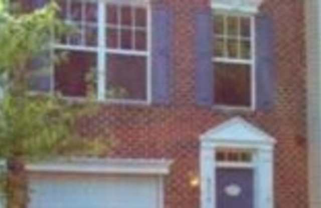8318 Knighthood Place