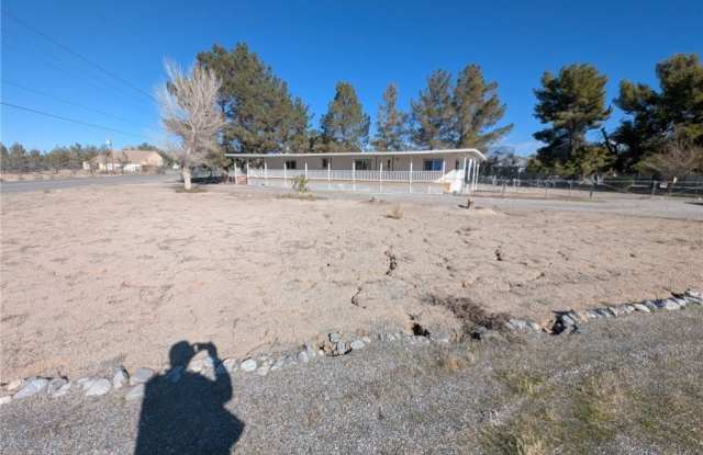 Photo of 1480 W Irons Street