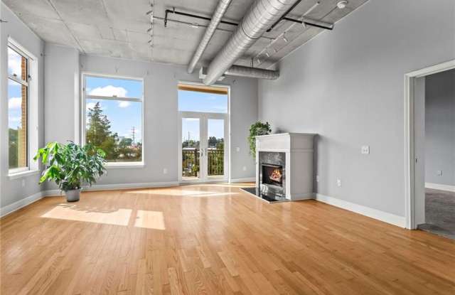 3820 Roswell Road NE unit: 407