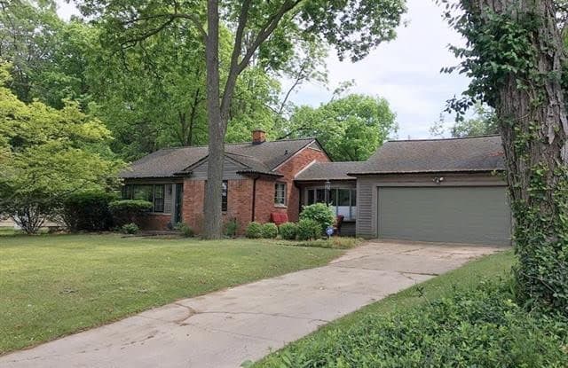 2079 Long Lake Shore Driv OLD ORCHARD TRAIL - 2079 Long Lake Shore Dr, Oakland County, MI 48323