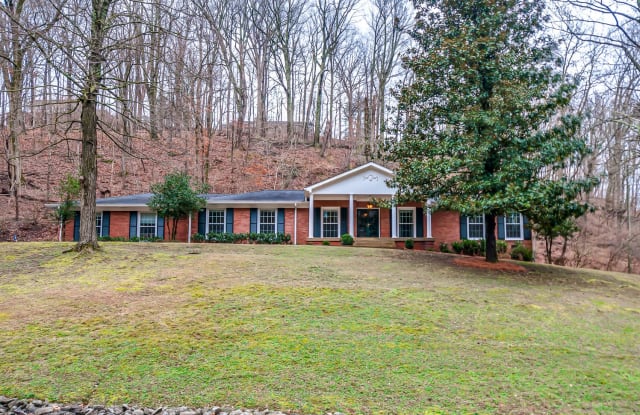 5845 Beauregard Dr - 5845 Beauregard Drive, Forest Hills, TN 37215