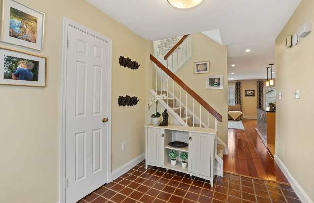 9042 Gavelwood Court