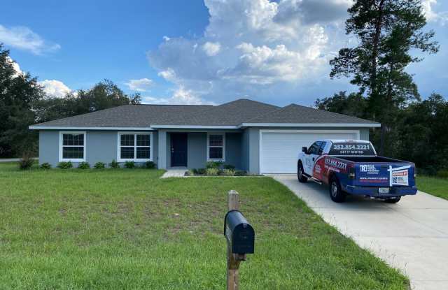 Photo of Desirable SW Ocala Neighborhood 4/2/2 *WON'T LAST*