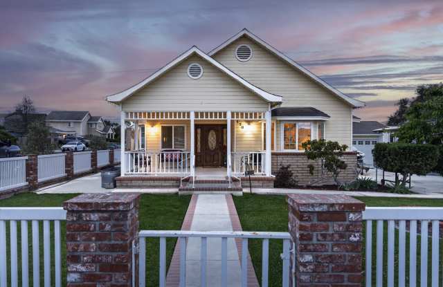 150 Pinal Avenue - A