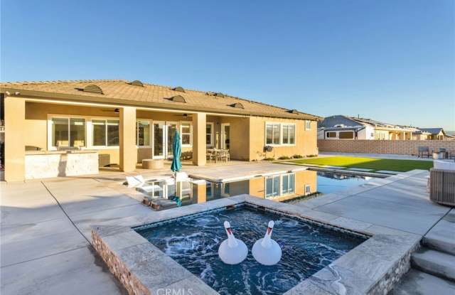 Photo of 17066 Takipi Road