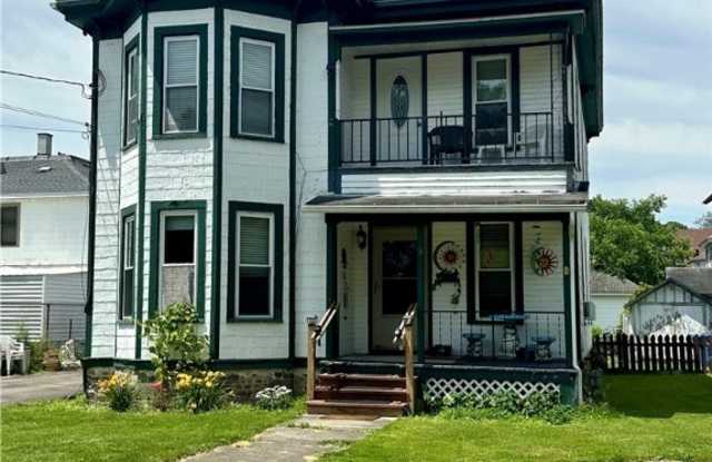 9 Harmon Avenue