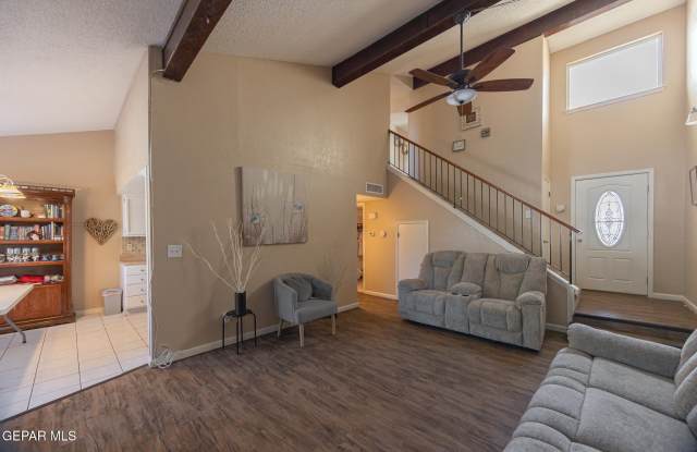 2009 Bobby Jones Drive unit: B