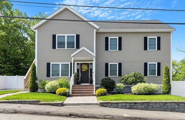 25 Hopkins St