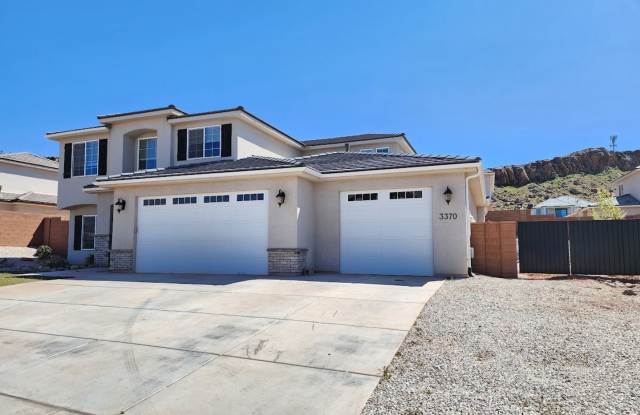 6 Bedroom, 3.5 Bath, 3 Car Garage in the Desired Little Valley Community- Pets Negotiable