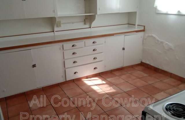 1210 E. Garfield St. (Basement)