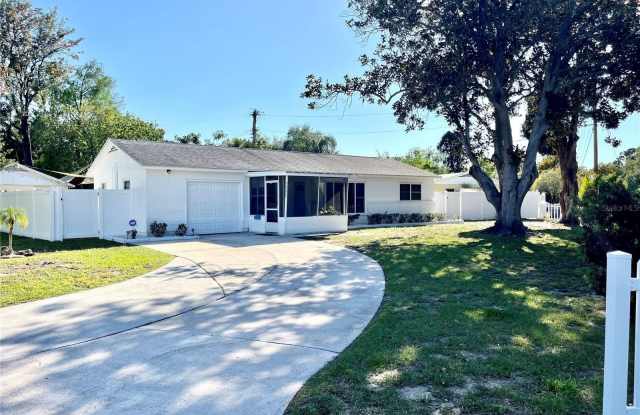 7598 14TH STREET N - 7598 14th Street North, St. Petersburg, FL 33702