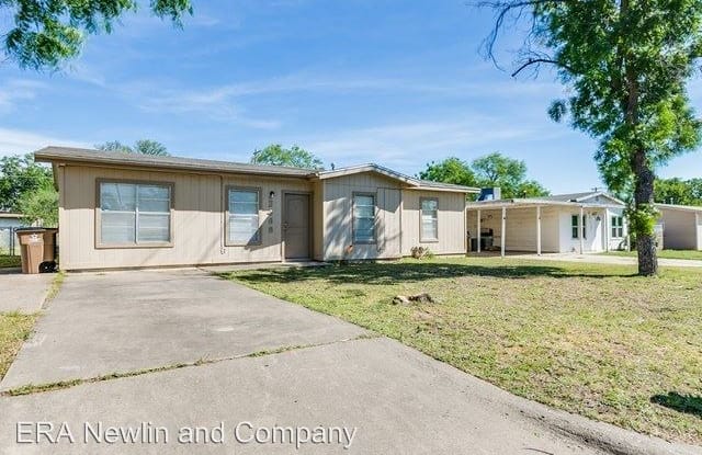 2468 Glenwood - 2468 Glenwood Dr, San Angelo, TX 76901