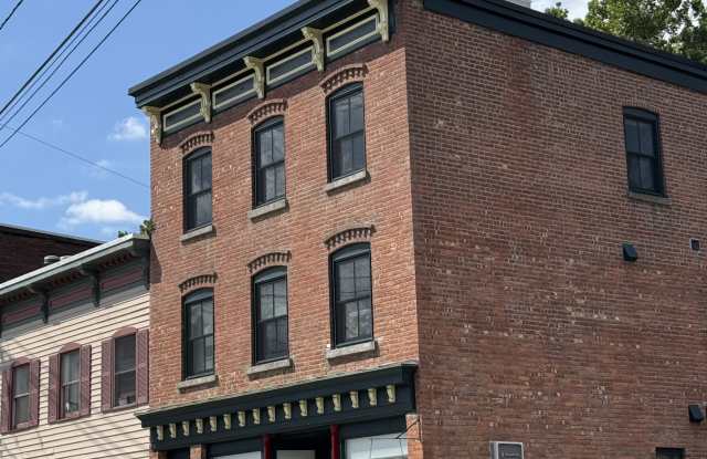 25 East Main Street - Unit 4