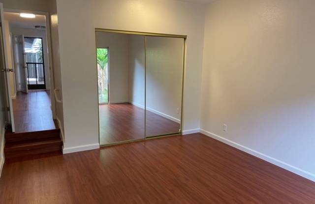 Newly Renovated 3 bedroom 2 bath Town home in Mililani Town