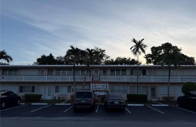 Photo of 815 SW 10th Ter