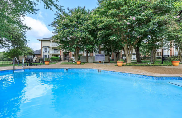 Villas at Shadow Oaks