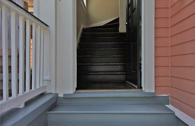 37 Radcliffe Street unit: A