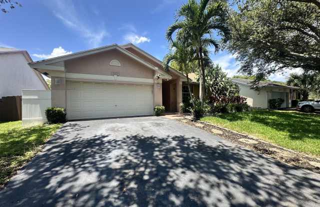 9825 NW 54th Place
