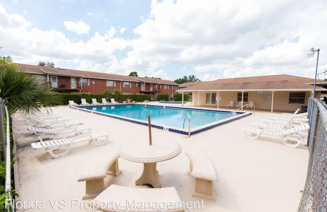 1629 W Oak Ridge Rd Apt D - 1629 W Oak Ridge Rd, Oak Ridge, FL 32809