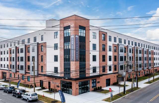 Photo of 416 Highland Ave - 515