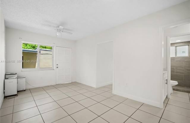 Photo of 2622 NW 24th St