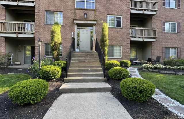 1625 Augusta Boulevard