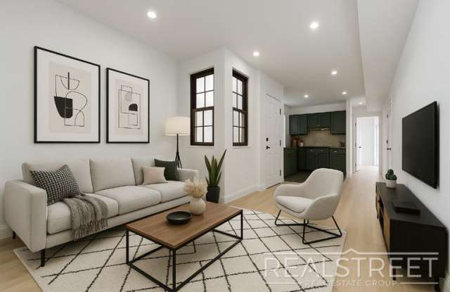 426 Chauncey Street
