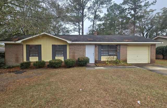 Photo of 903 Lagrand Dr.