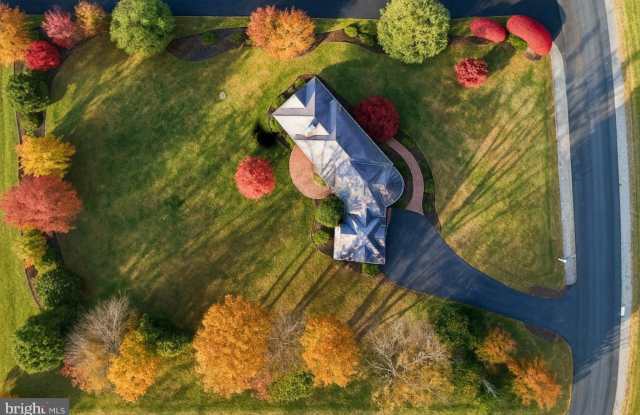 10747 RIVERSCAPE Run