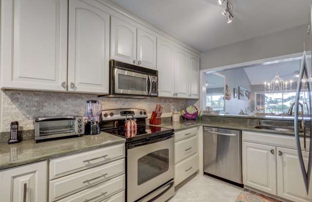 3/2 CONDO IN LELY GOLF ESTATES IN NAPLES.