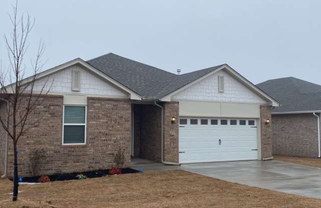 3 Bedroom 2 Bathroom 2 Car Garage Home in Oakdale School District