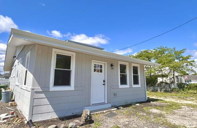 408 Forepeak Avenue