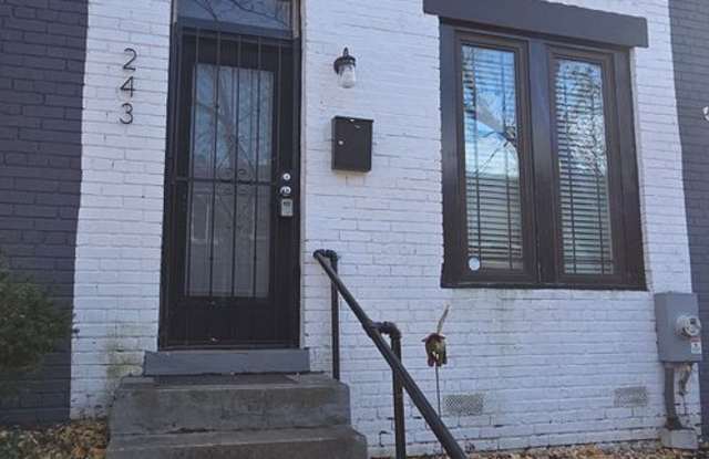 Photo of NEWLY RENOVATED HOME - Capitol Hill/Lincoln Park