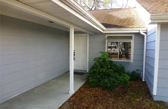 2822 WHITEHALL DRIVE