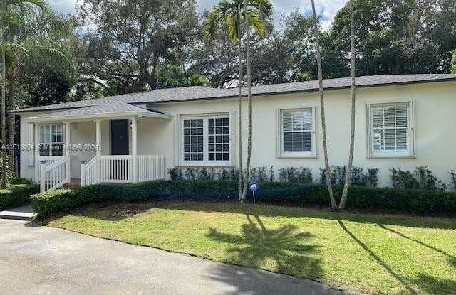 7550 SW 67th Ave