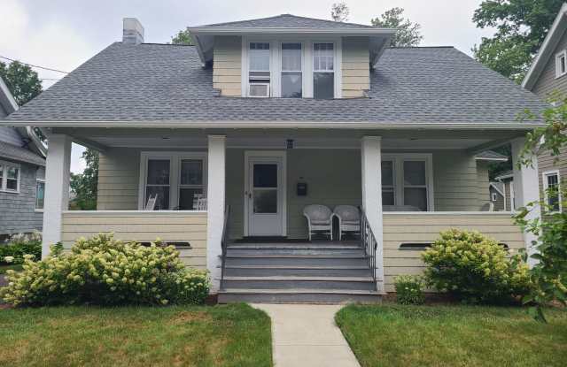 Photo of 3 Bedroom Single Family