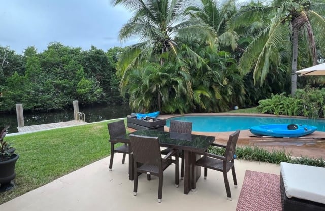 50 NE 30th Ct - 50 NE 30th Ct, Wilton Manors, FL 33334