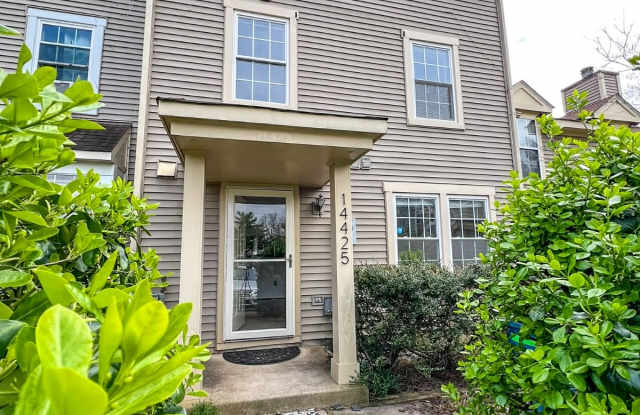 14425 Gringsby Ct - 14425 Gringsby Court, Centreville, VA 20120